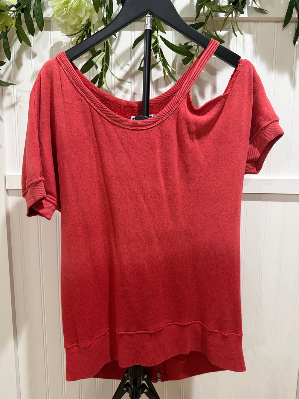 #1054 PAM & GELA Coral Cold Shoulder Sweatshirt w Signature Back Zipper